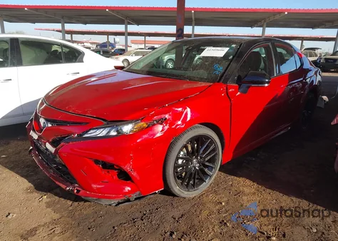2024 Toyota Camry Hybrid Xse from USA, damaged, VIN 4T1K31AK8RU061264